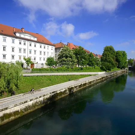 Galeria River Gæstehus 3*