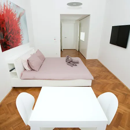 Galeria River Gæstehus 3*