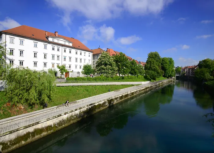 Galeria River Guest house 3*