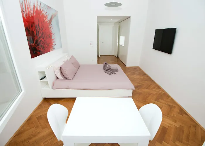 Galeria River Guest house 3*