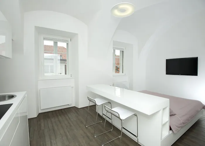 게스트하우스 갤러리아 리버 류블랴나