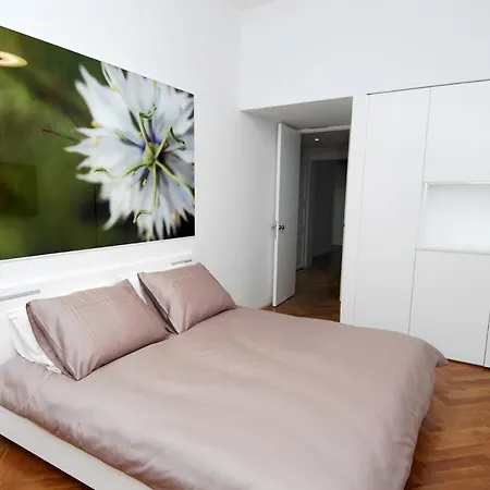 Galeria River 3*